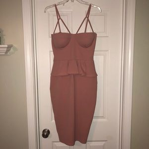 New ✨Nude pink bodycon dress
